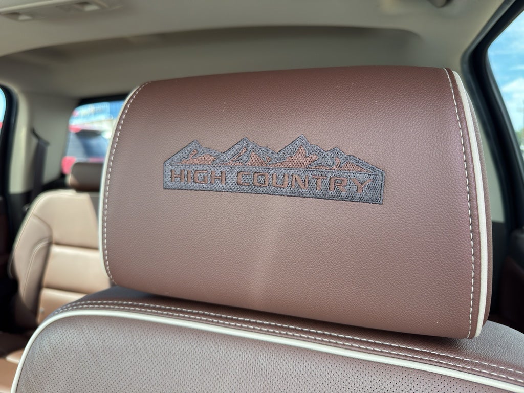 2017 Chevrolet Silverado High Country