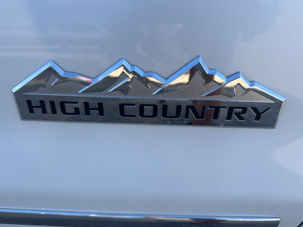 2017 Chevrolet Silverado High Country