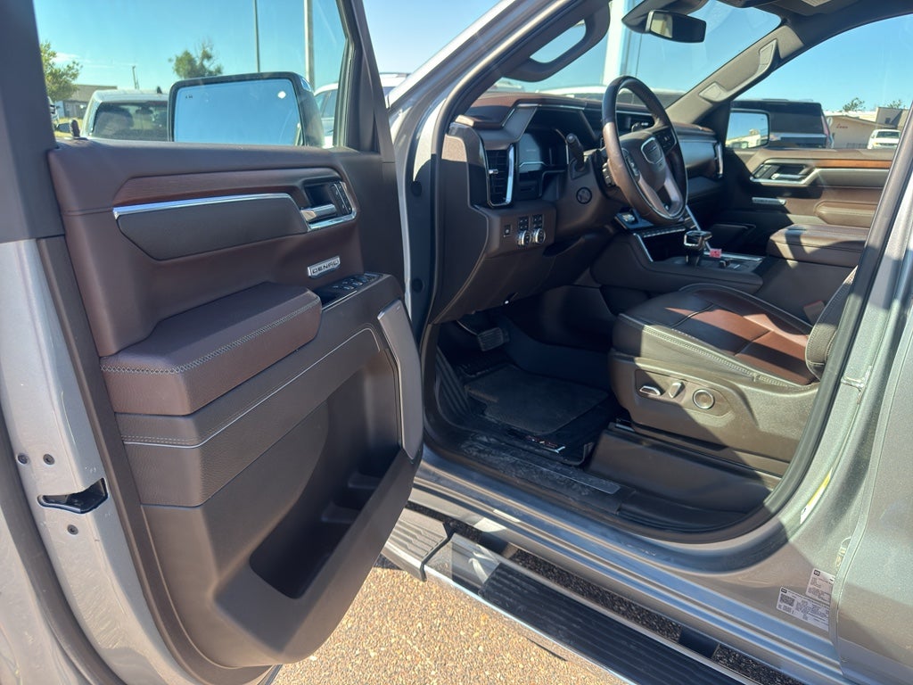 2025 GMC Sierra Denali