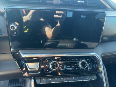 2025 GMC Sierra Denali