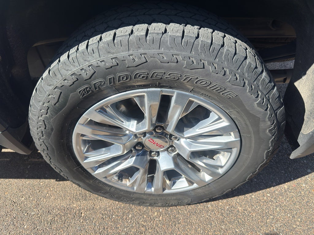 2025 GMC Sierra Denali