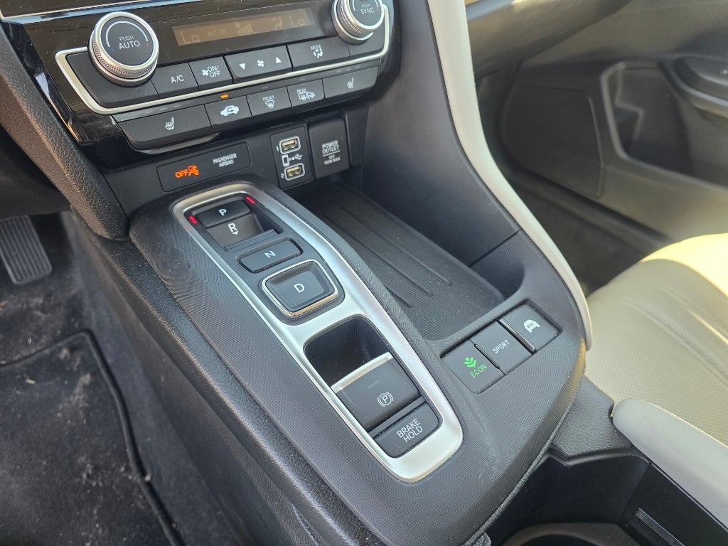 2022 Honda Insight Touring