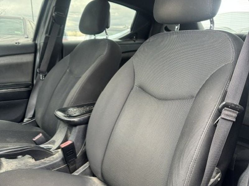 2013 Dodge Avenger SE V6