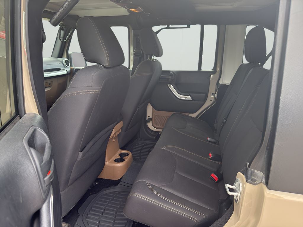 2016 Jeep Wrangler Unlimited Sahara