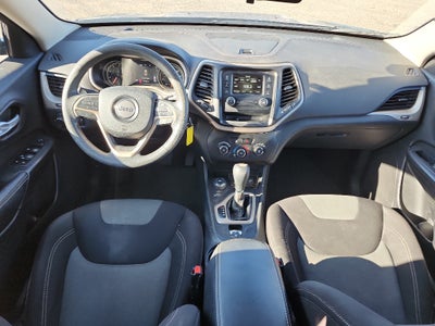 2016 Jeep Cherokee Sport