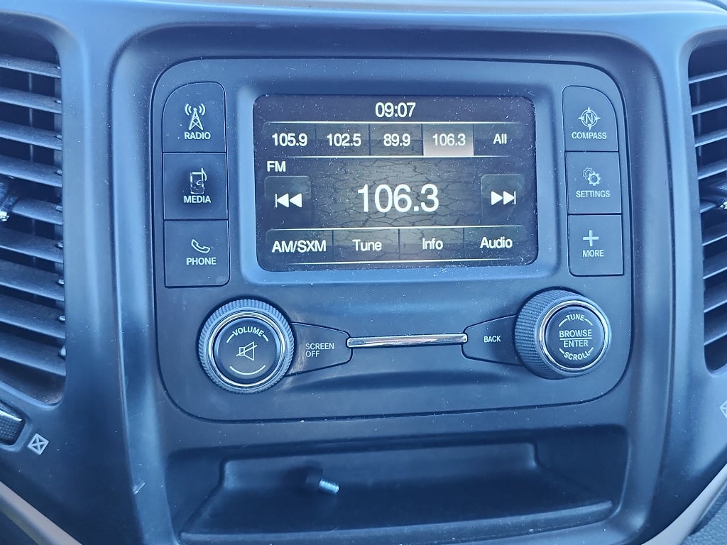 2016 Jeep Cherokee Sport