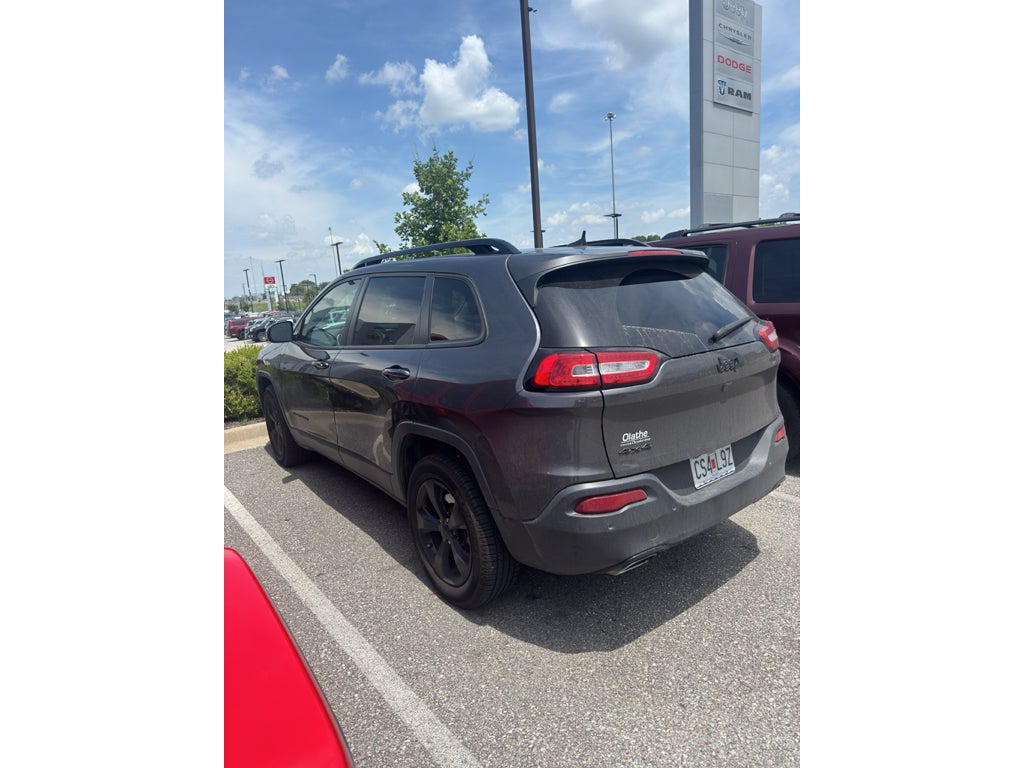 2016 Jeep Cherokee Altitude