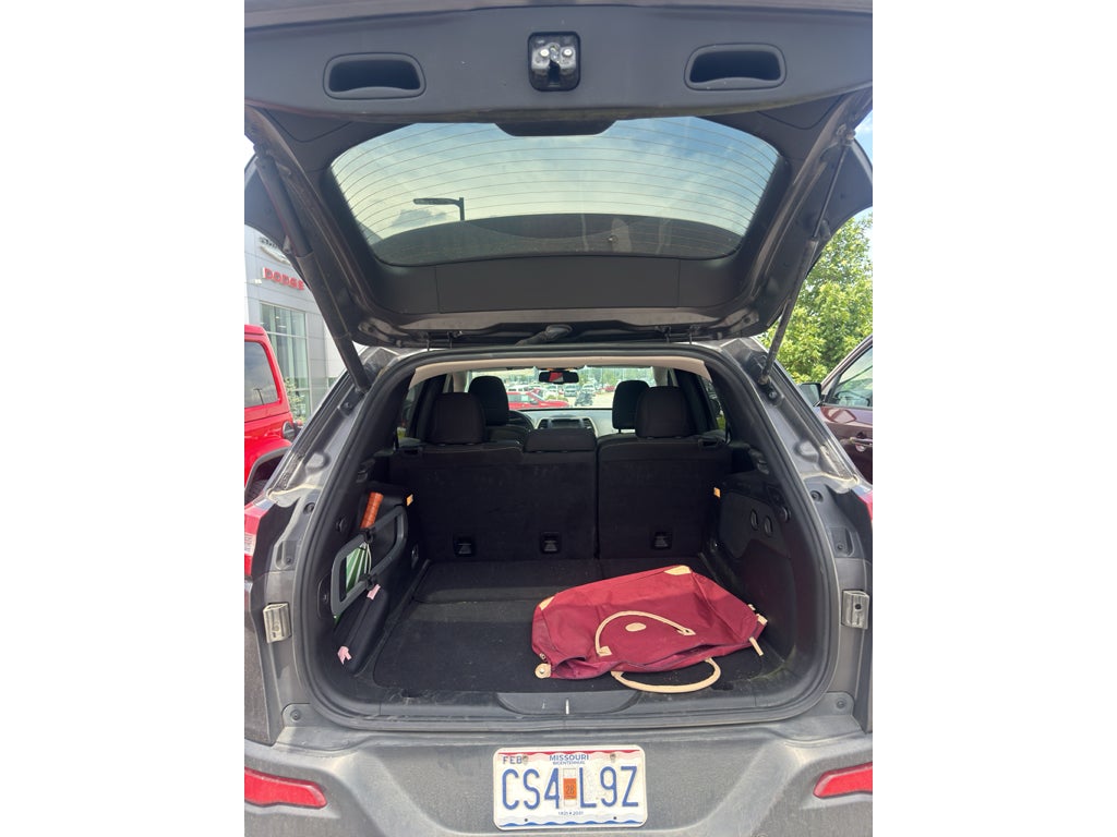 2016 Jeep Cherokee Altitude