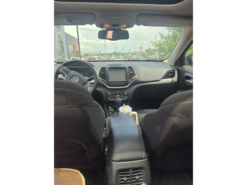 2016 Jeep Cherokee Altitude