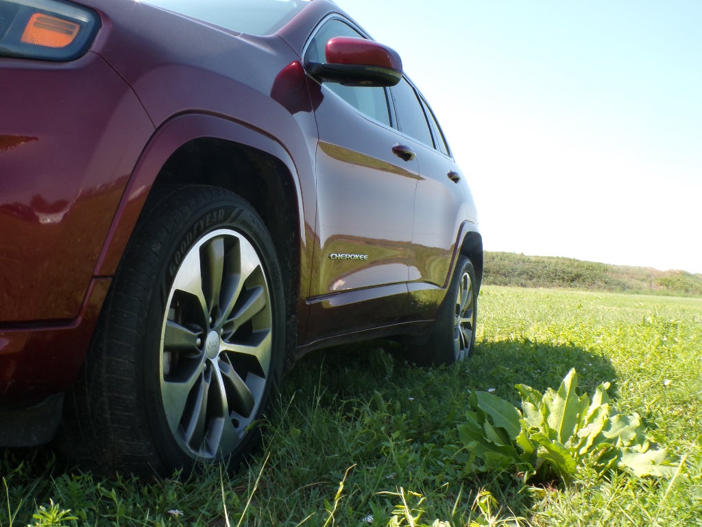 2019 Jeep Cherokee Overland