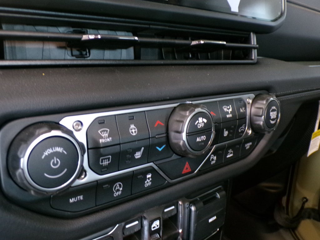 2026 Jeep Wrangler Sahara Woody