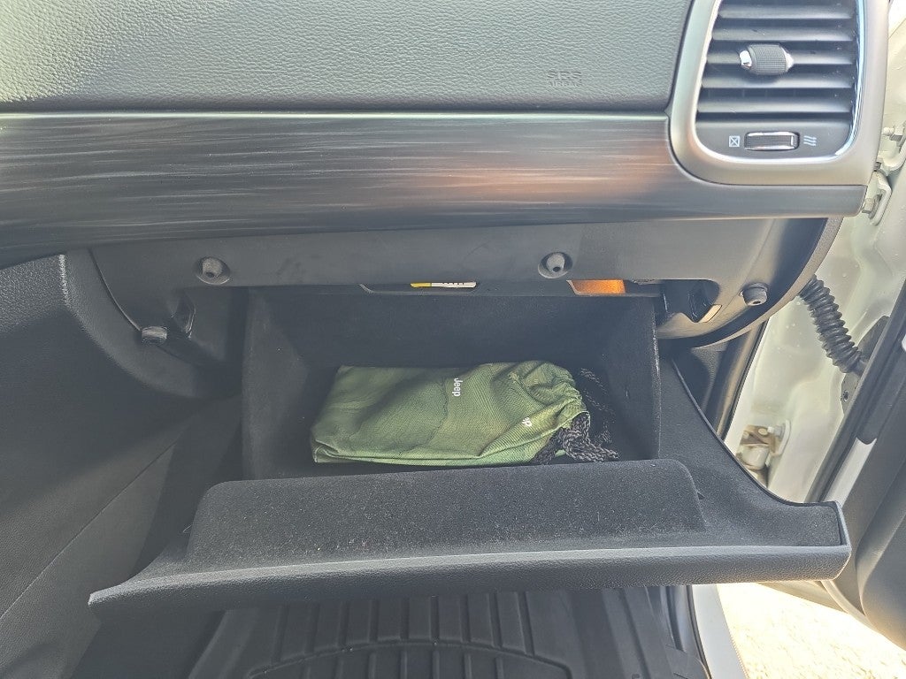 2019 Jeep Grand Cherokee Laredo E