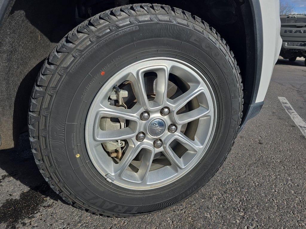 2019 Jeep Grand Cherokee Laredo E