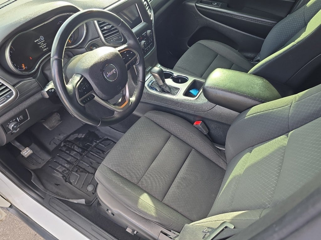 2019 Jeep Grand Cherokee Laredo E