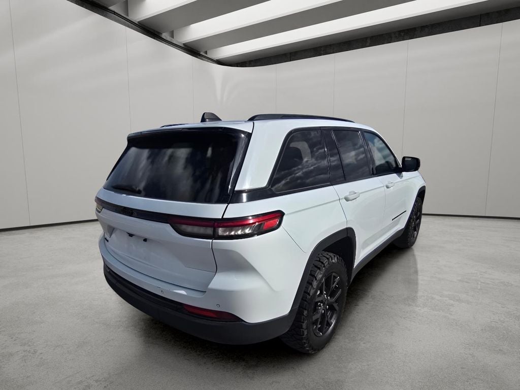 2024 Jeep Grand Cherokee Altitude