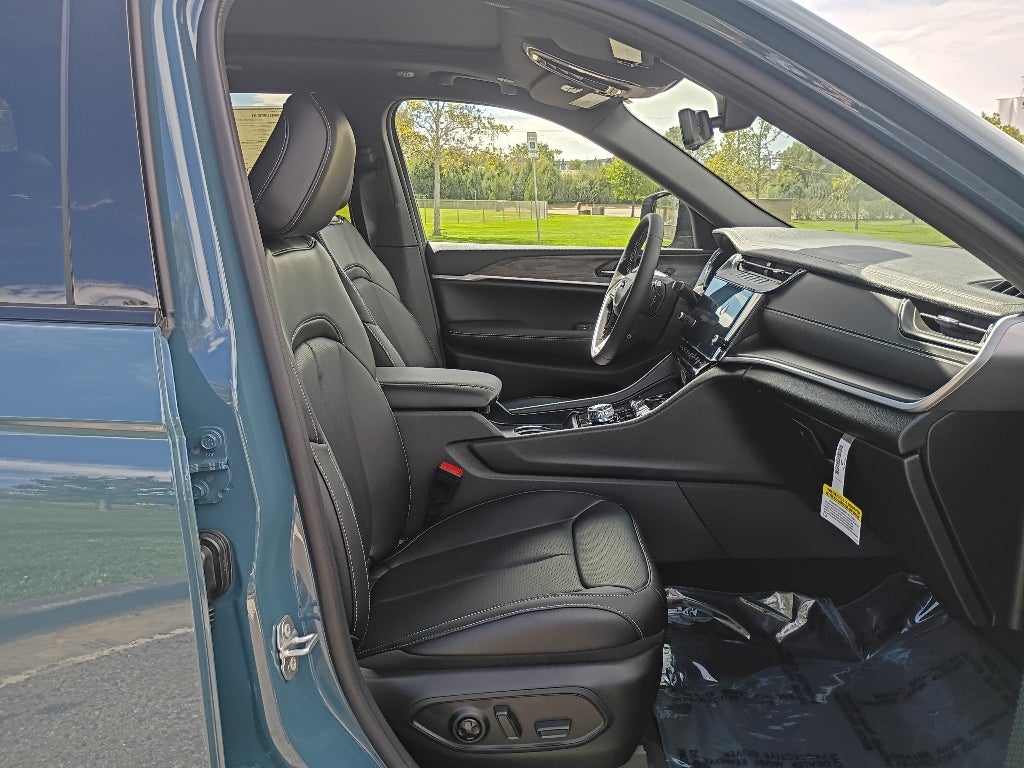 2027 Jeep Grand Cherokee Limited