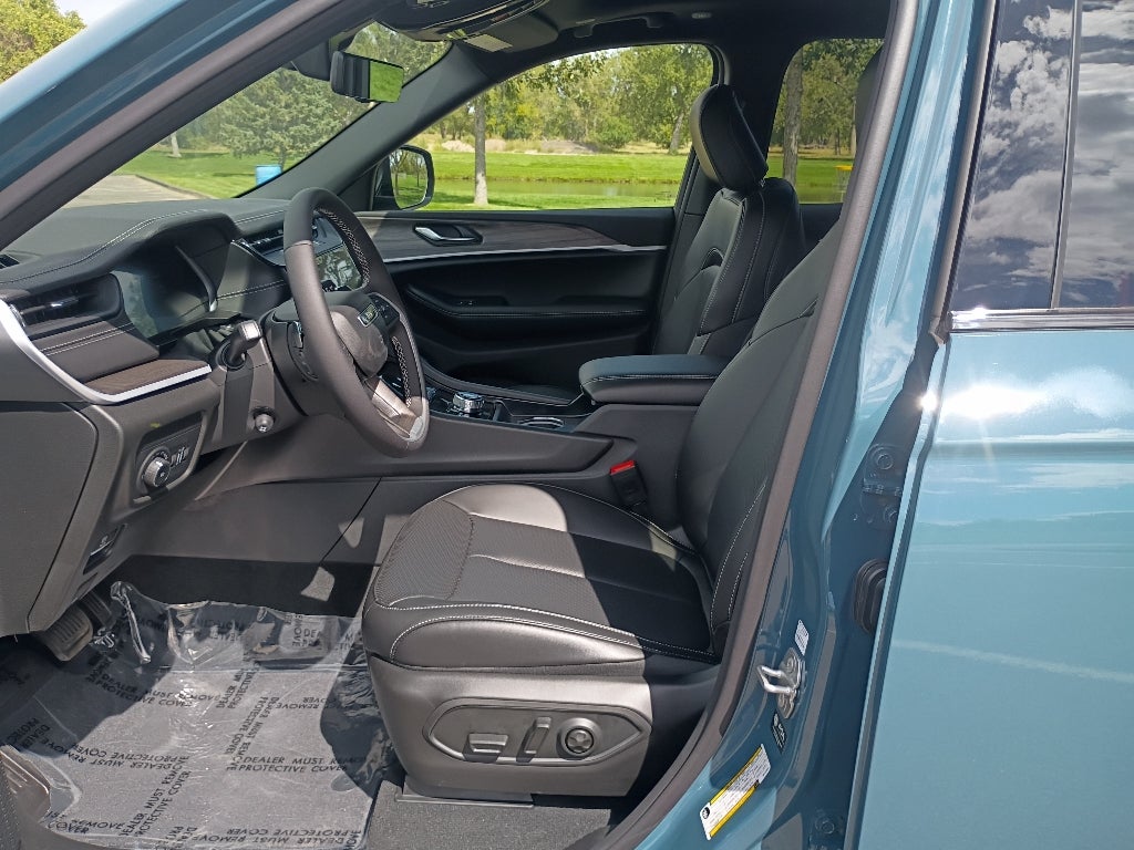 2027 Jeep Grand Cherokee Limited
