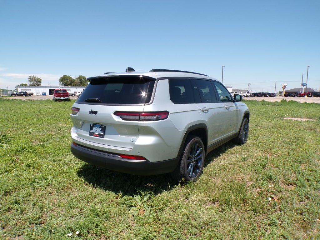 2026 Jeep Grand Cherokee L 85th Anniversary Edition