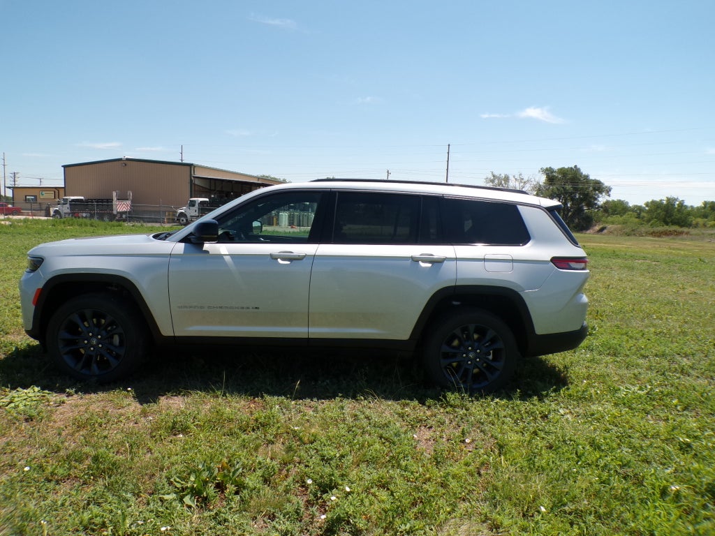 2026 Jeep Grand Cherokee L 85th Anniversary Edition