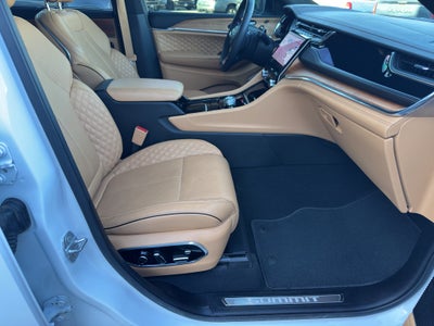 2025 Jeep Grand Cherokee L Summit Reserve