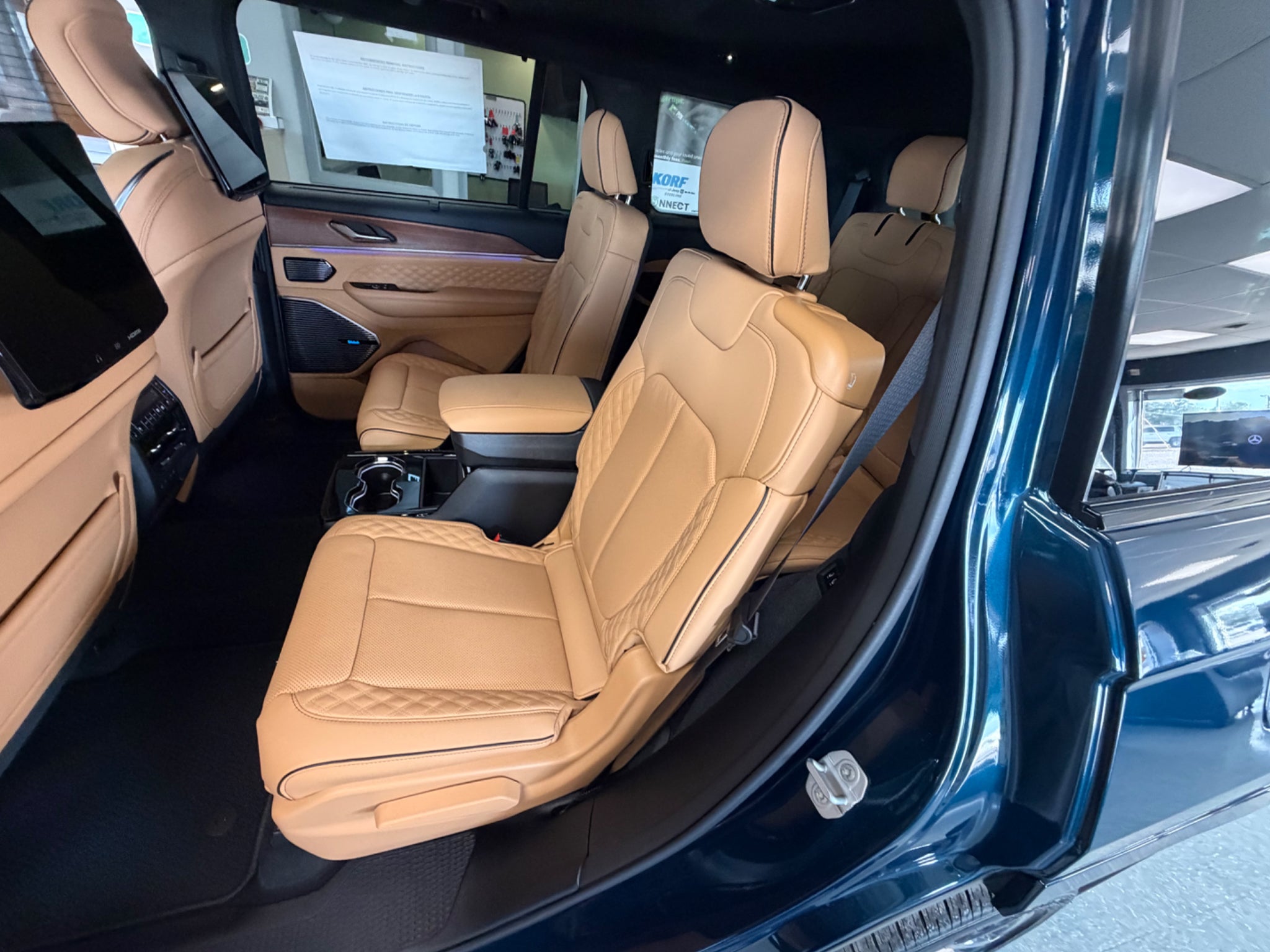 2027 Jeep Grand Cherokee L Summit
