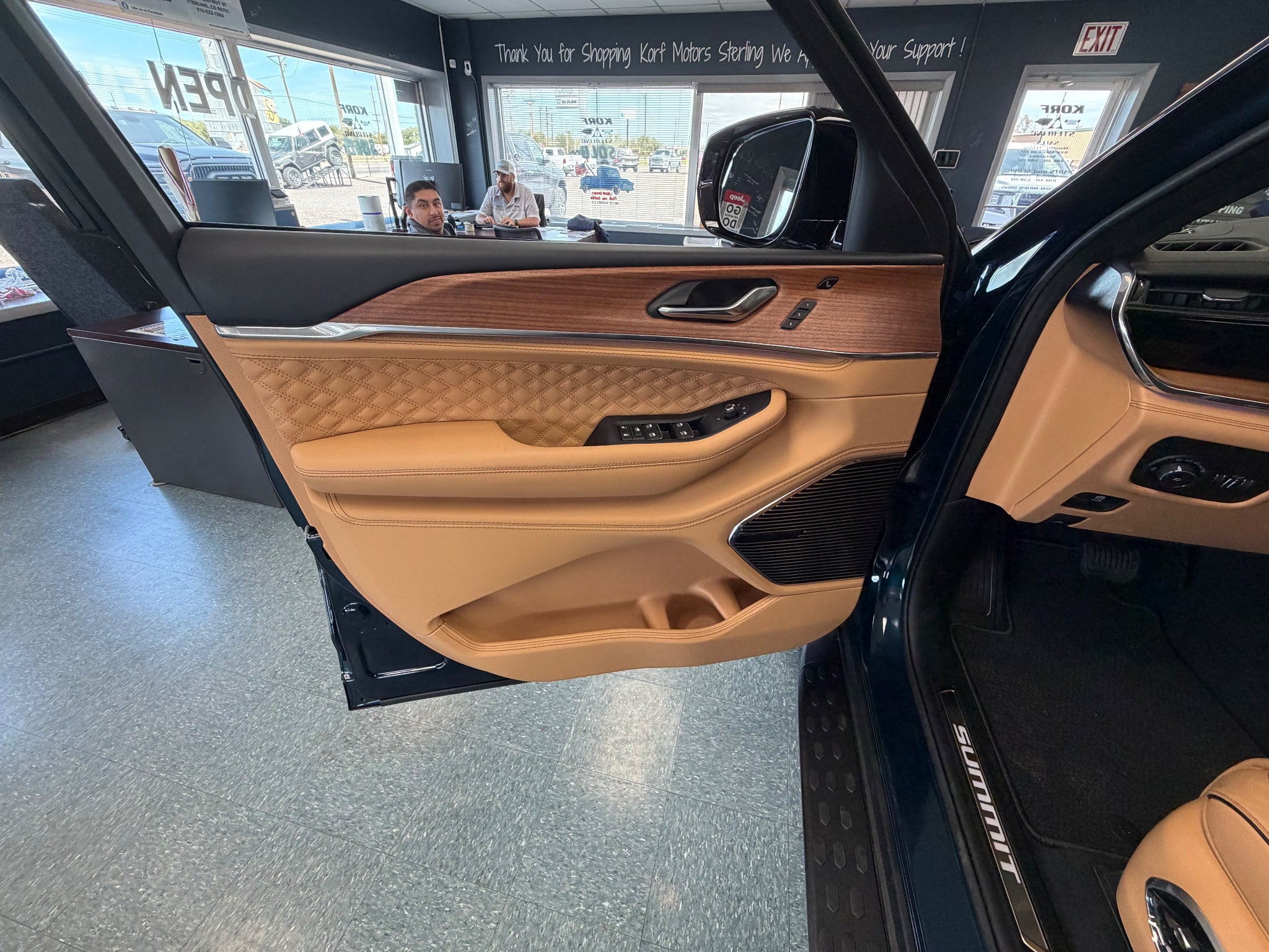 2027 Jeep Grand Cherokee L Summit