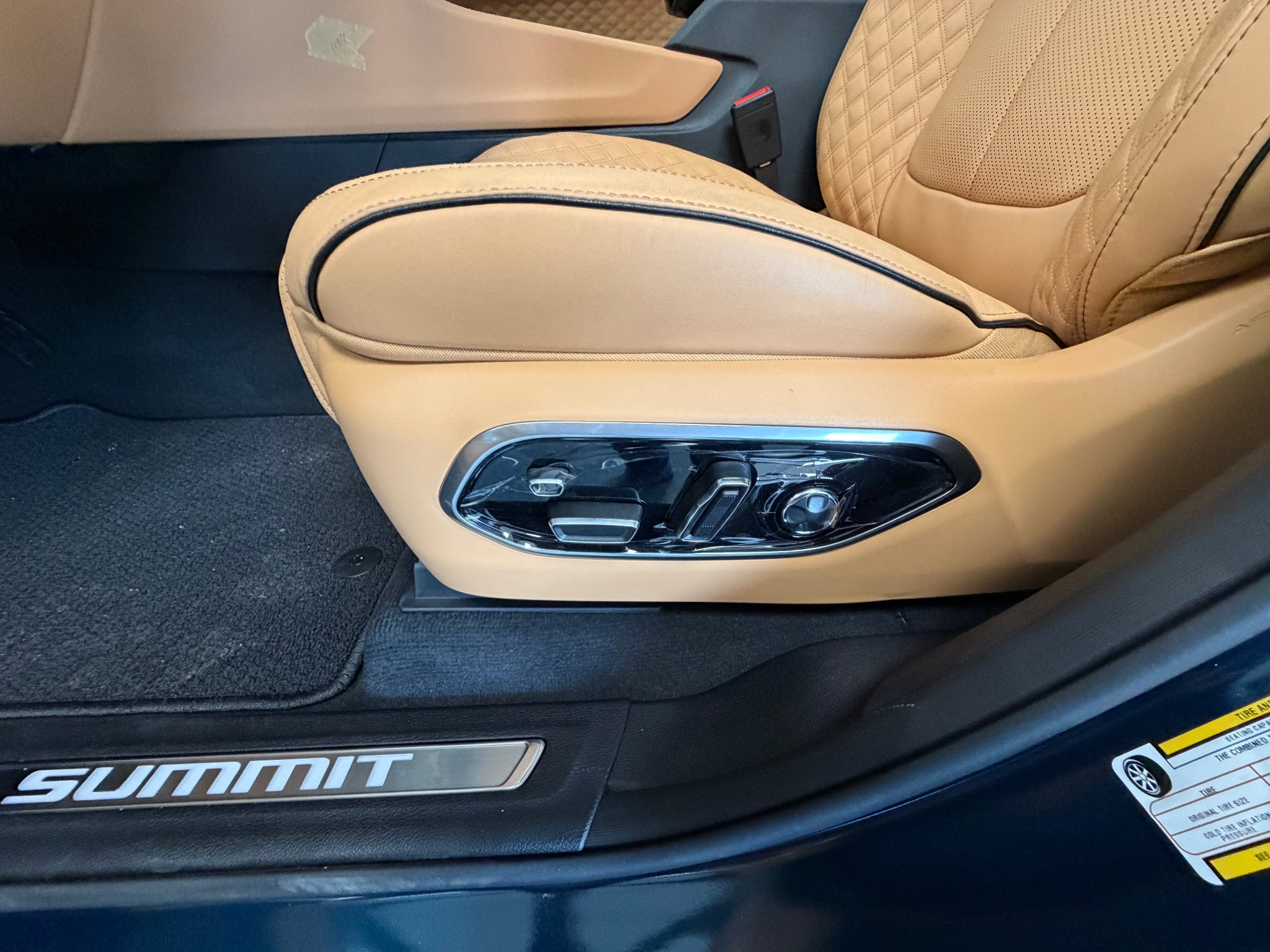 2027 Jeep Grand Cherokee L Summit