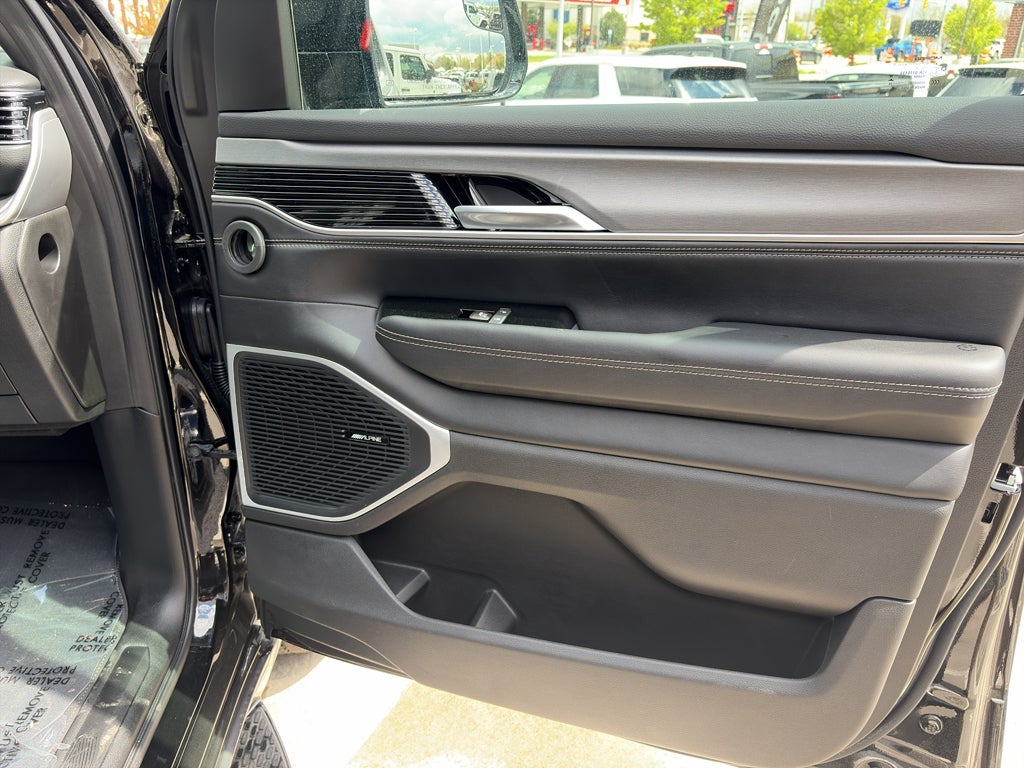 2026 Jeep Grand Wagoneer L Base