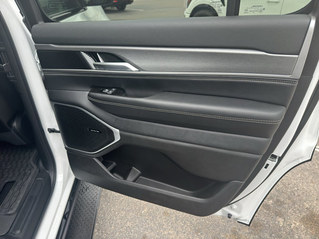 2026 Jeep Grand Wagoneer Upland