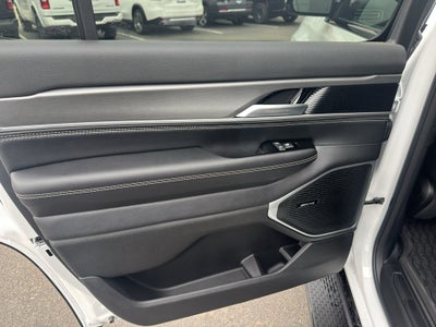 2026 Jeep Grand Wagoneer Upland