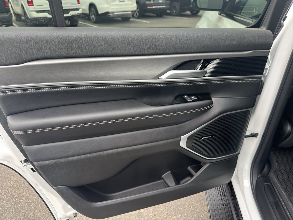 2026 Jeep Grand Wagoneer Upland