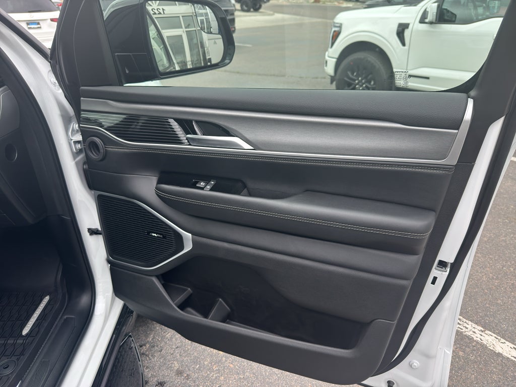 2026 Jeep Grand Wagoneer Upland