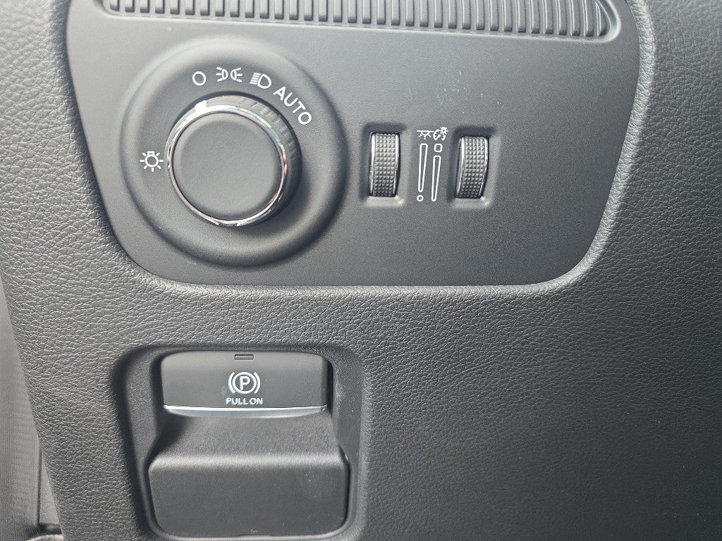 2026 Jeep Grand Wagoneer Base