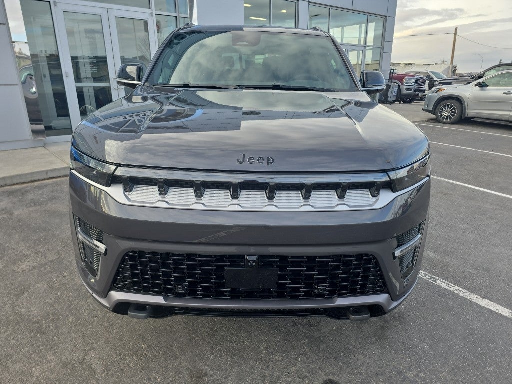 2026 Jeep Grand Wagoneer Base