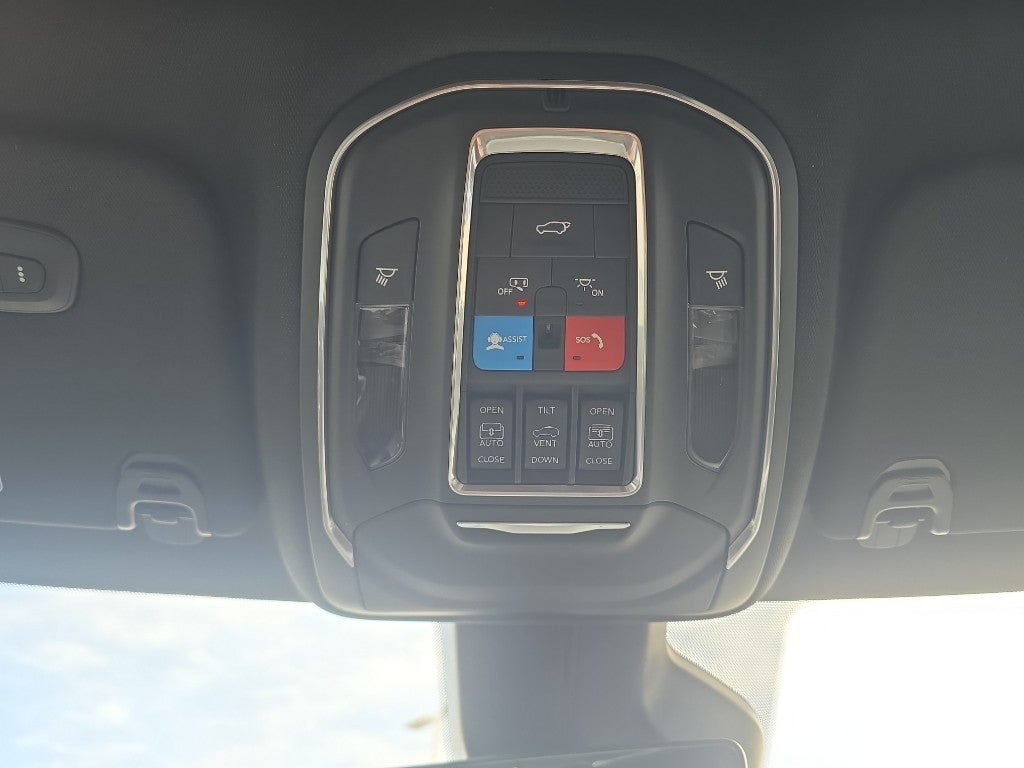 2026 Jeep Grand Wagoneer Base