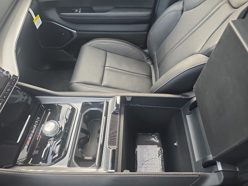 2026 Jeep Grand Wagoneer Base