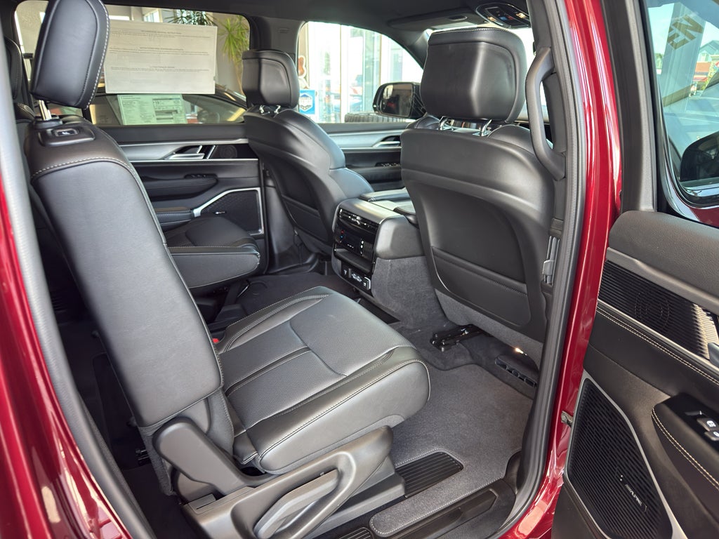 2026 Jeep Grand Wagoneer Limited Altitude