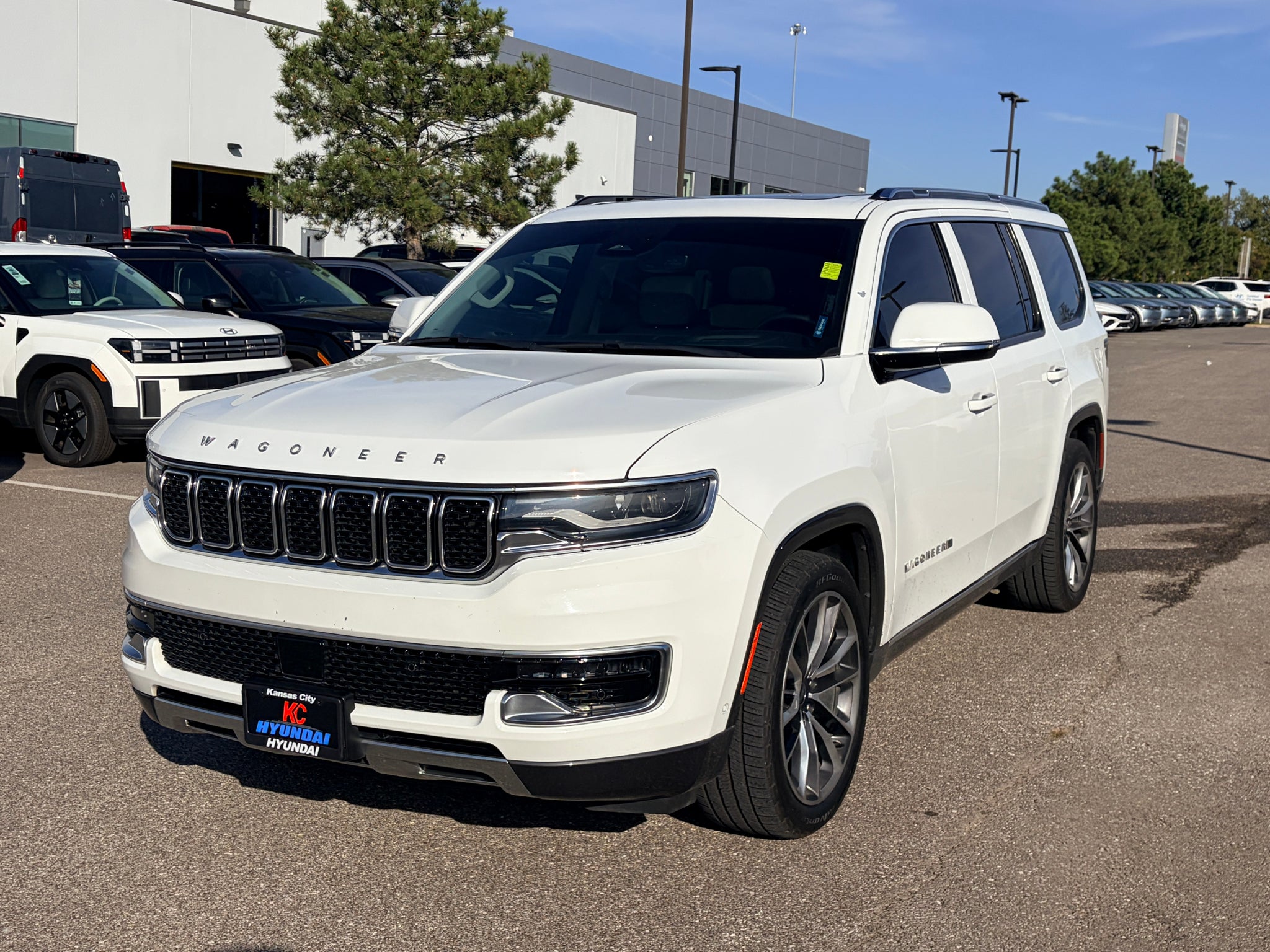 2022 Jeep Wagoneer Series III