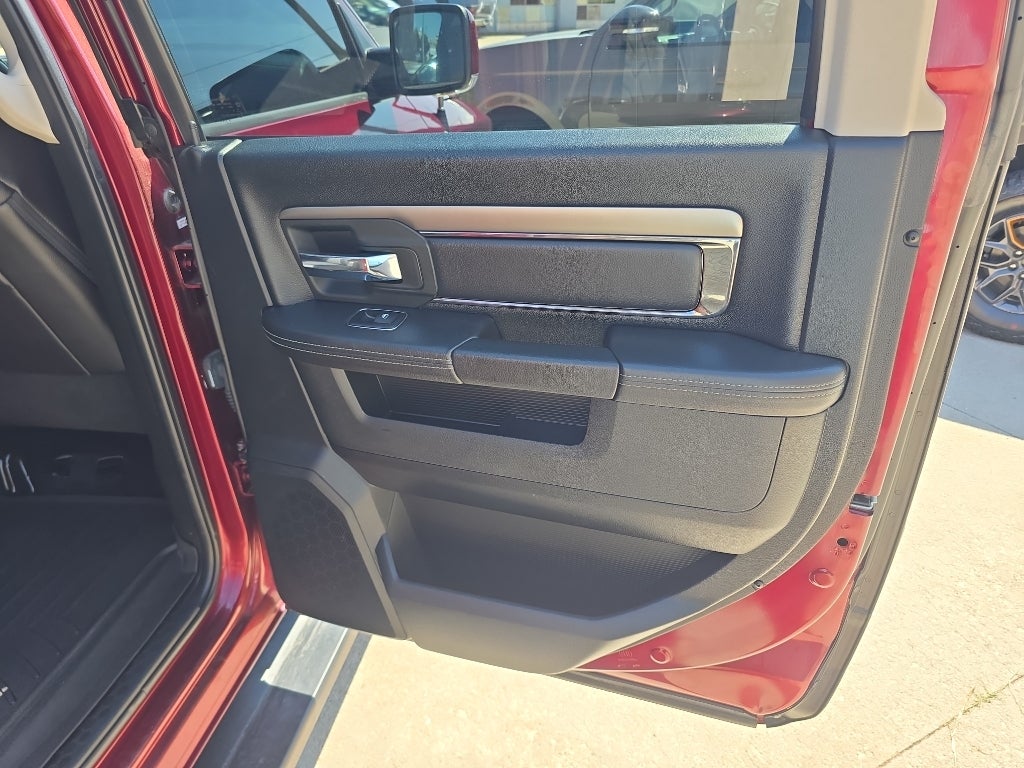 2018 RAM 1500 Base