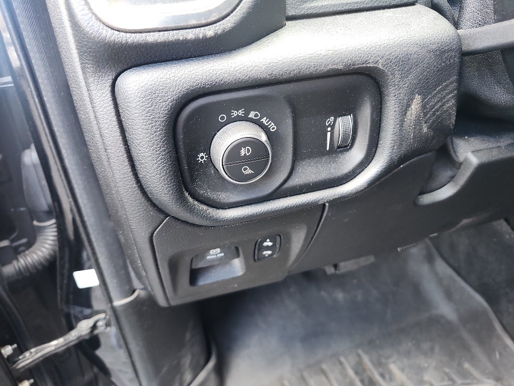 2020 RAM 1500 Sport