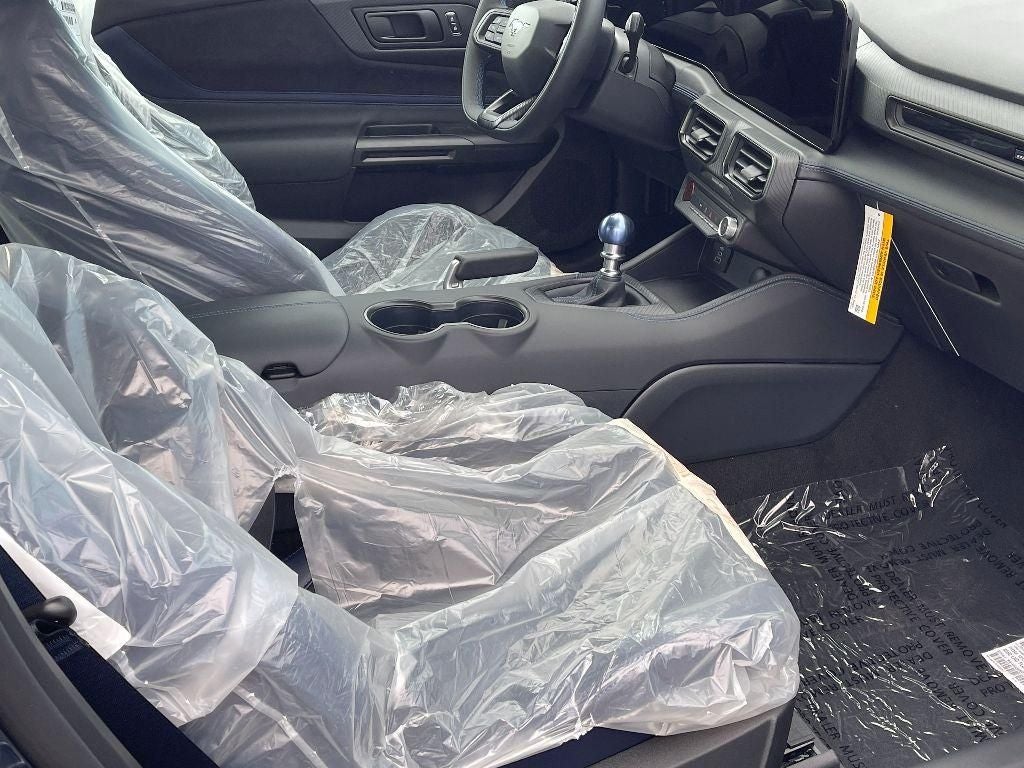 2025 Ford Mustang Dark Horse