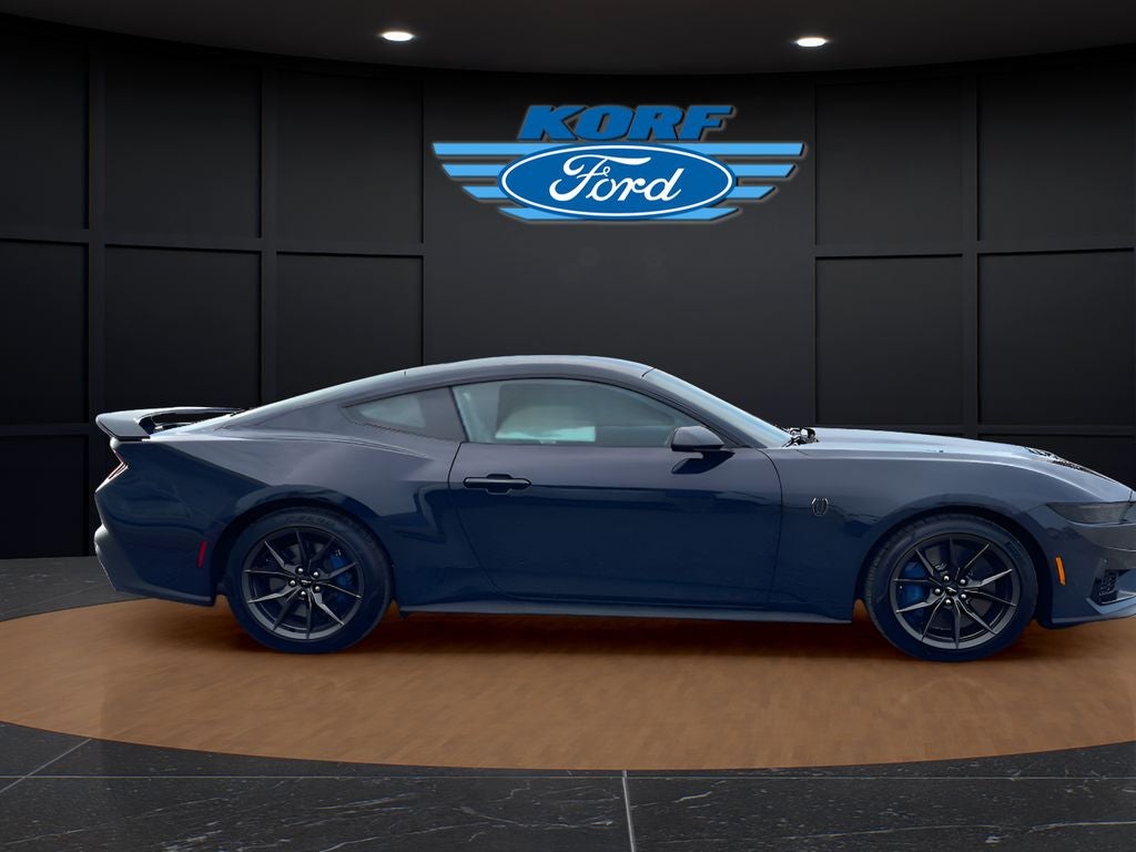 2025 Ford Mustang Dark Horse