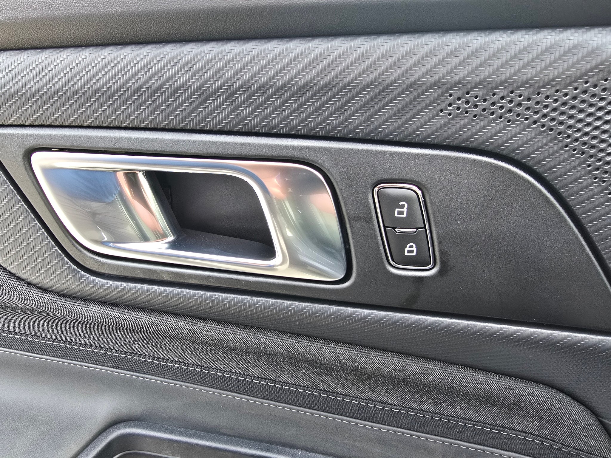 2026 Ford Mustang 2W