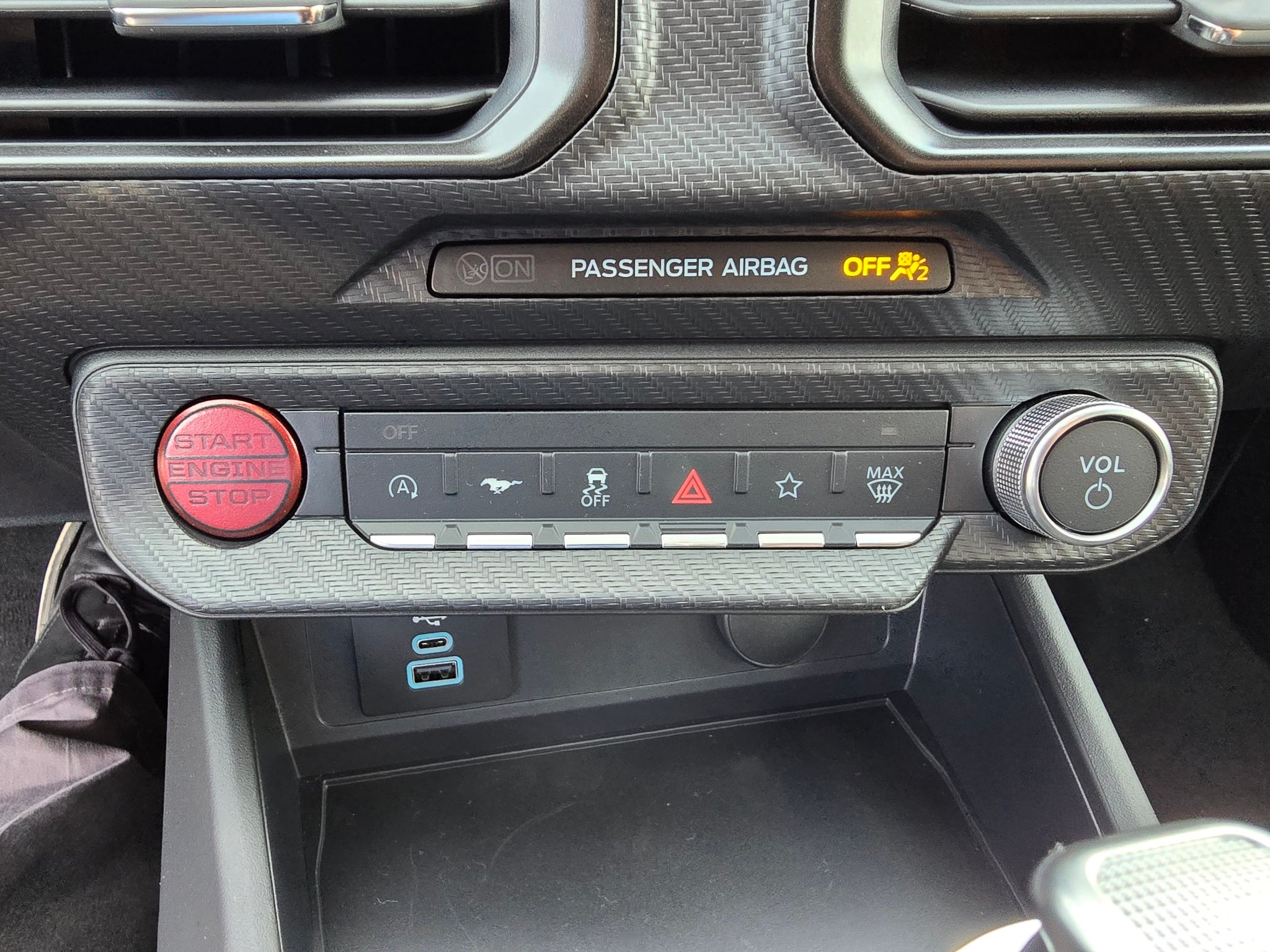 2026 Ford Mustang 2W