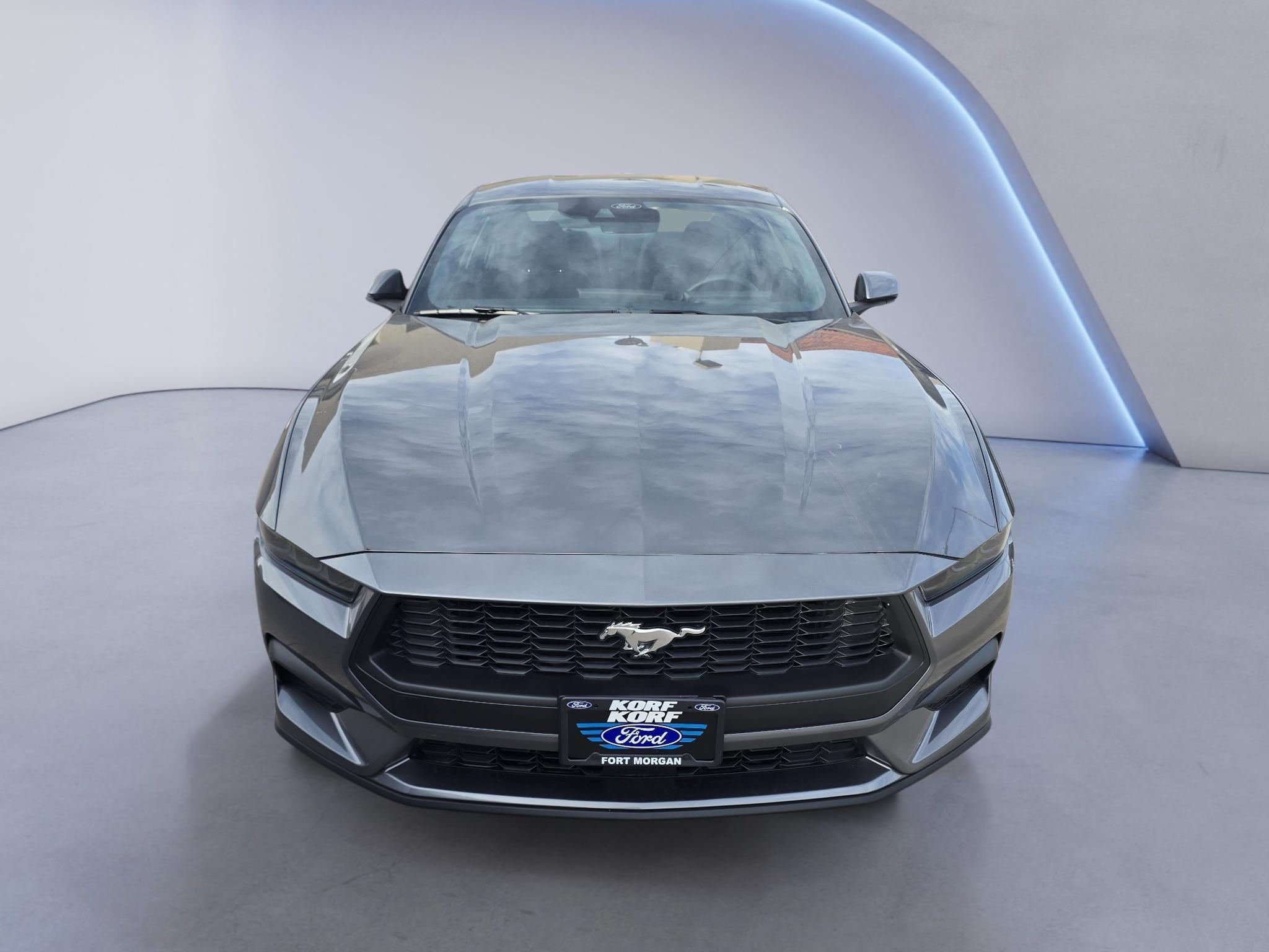 2026 Ford Mustang 2W