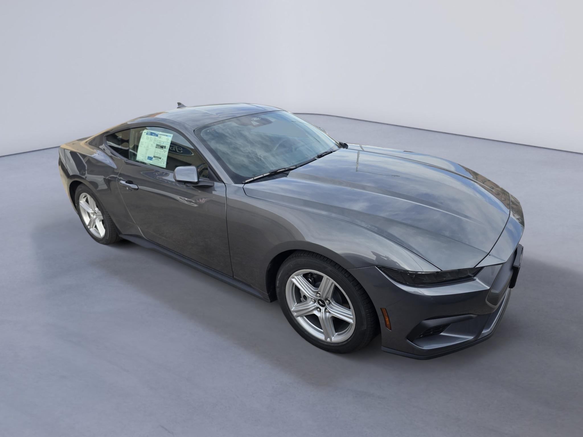 2026 Ford Mustang 2W