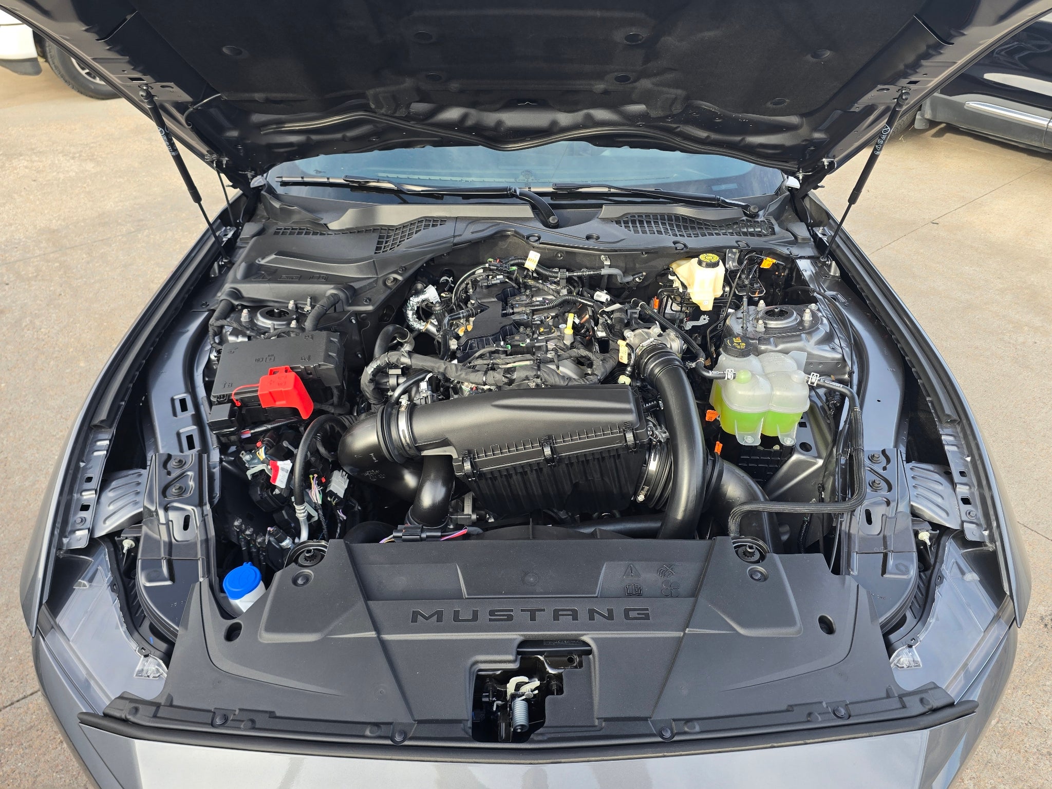 2026 Ford Mustang 2W