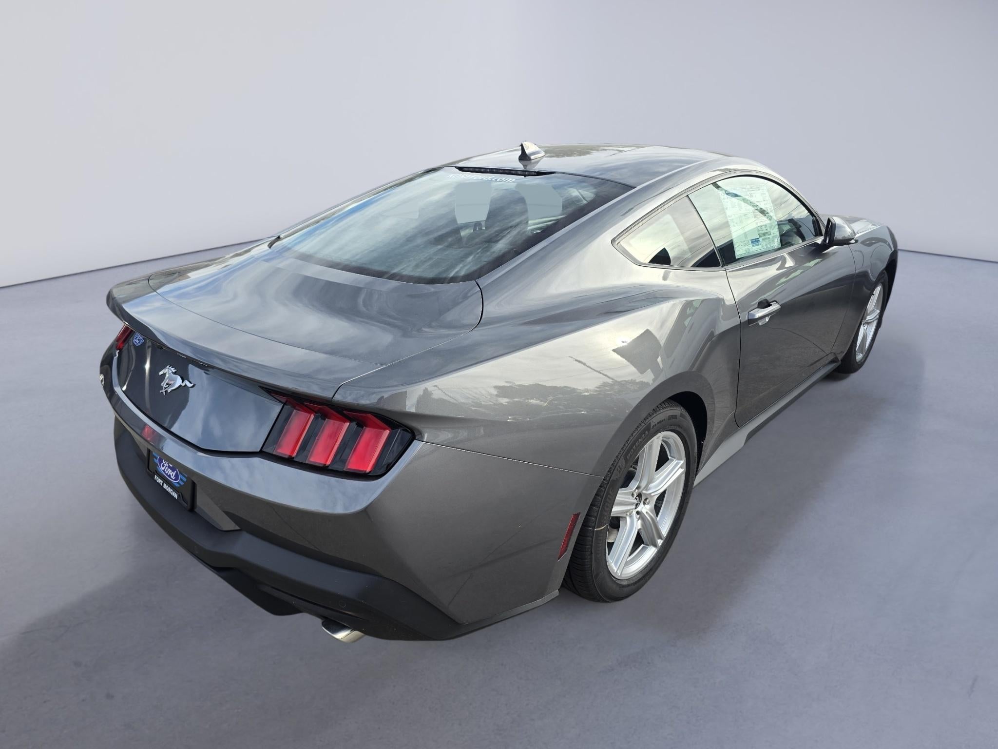 2026 Ford Mustang 2W