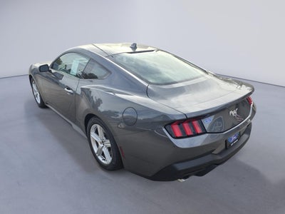 2026 Ford Mustang 2W