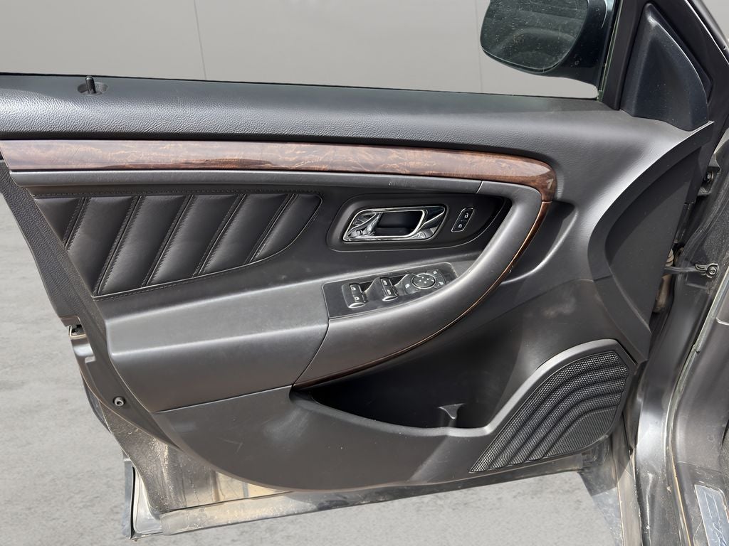 2017 Ford Taurus Limited